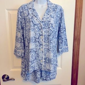 Ralph Lauren 🌷LIKE NEW 🌷2 peace pajama set blue / white Shorts and Top Size S